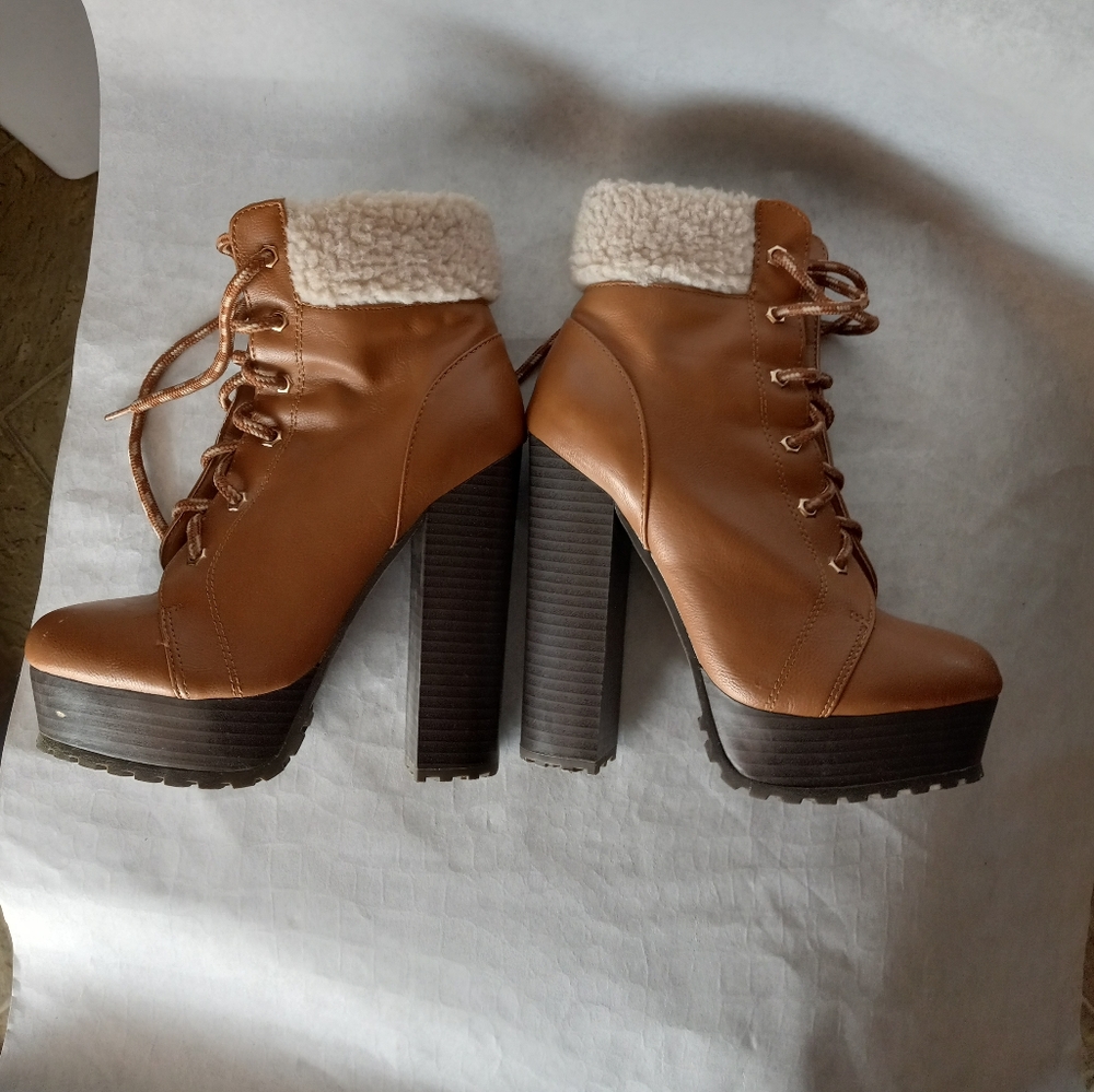 Maysi Booties Shoe Dazzle Size 5.5 - Picture 4 of 7